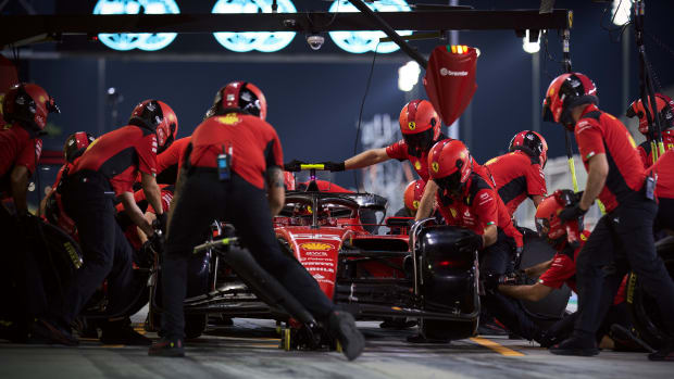 230045-test-bahrain-day-3